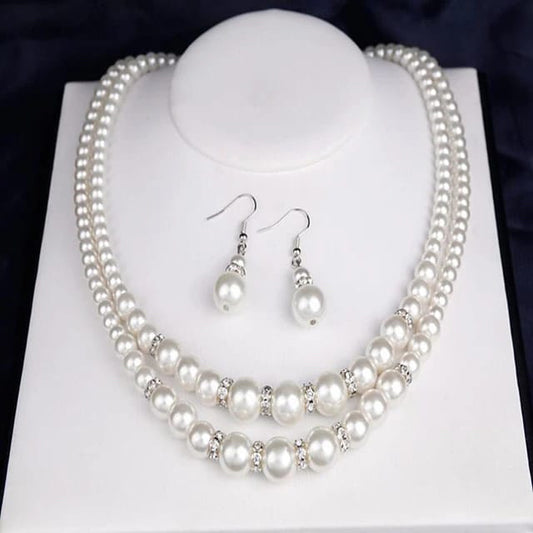 WHITE NECLACE